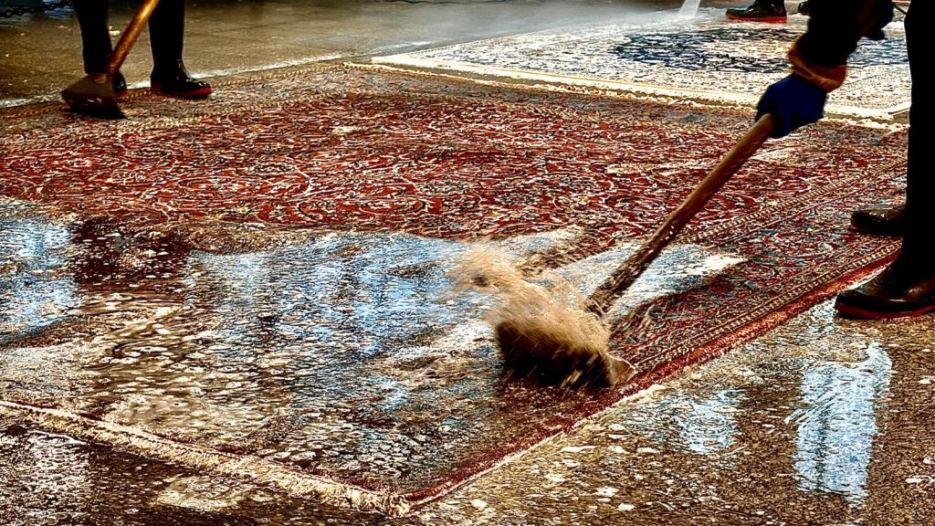 Teppich reinigen lassen